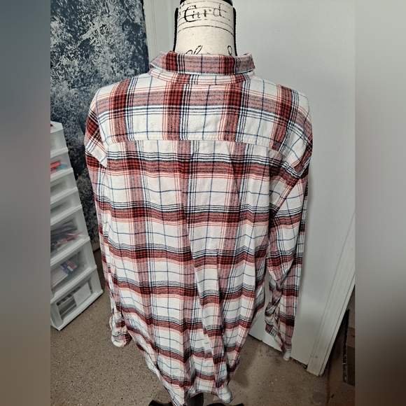 Gap flannel button down - Picture 5 of 8